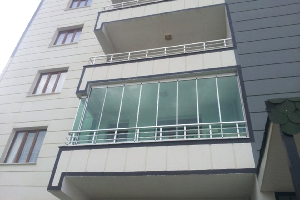 Katlanır Cam Balkon Sistemleri